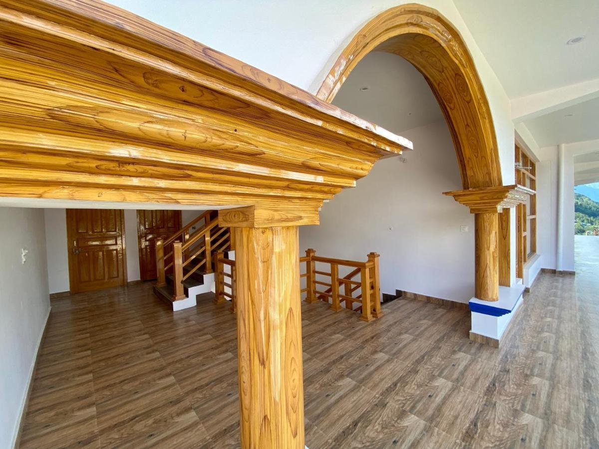 Hotel Mansarovar Inn Munsyari Luaran gambar
