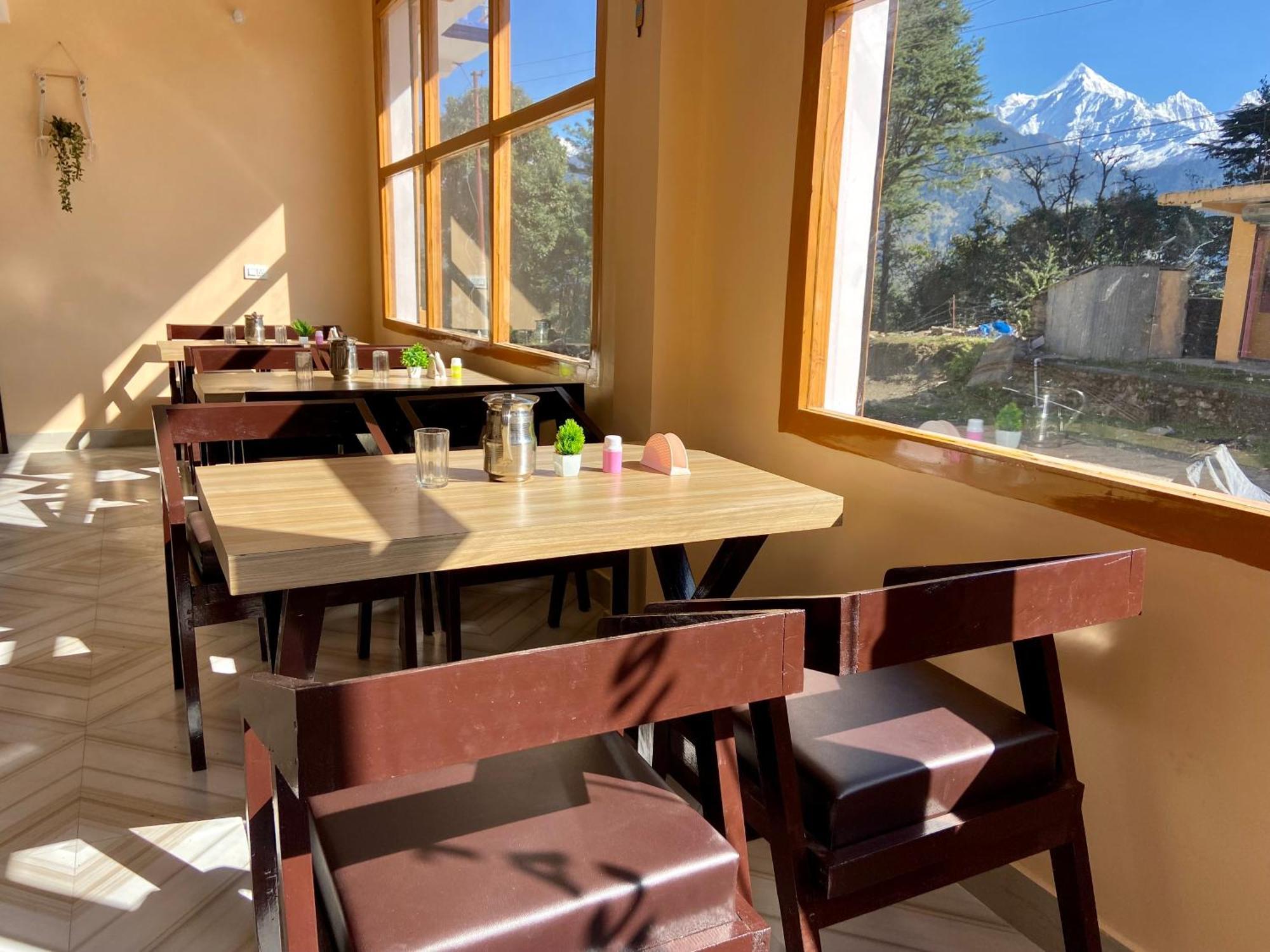 Hotel Mansarovar Inn Munsyari Luaran gambar